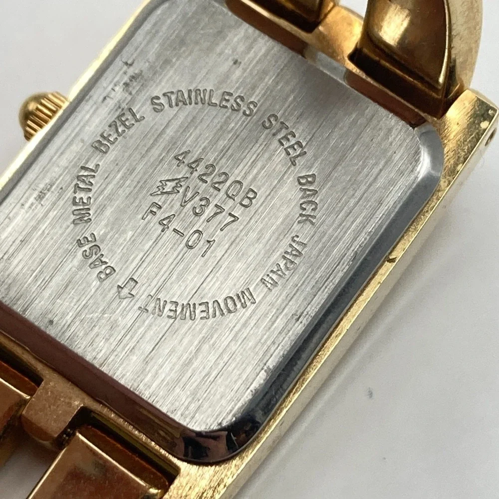 Vintage Alto Womens Watch Gold Tone 19mm Stretch Band Tank New Battery SMALL 6